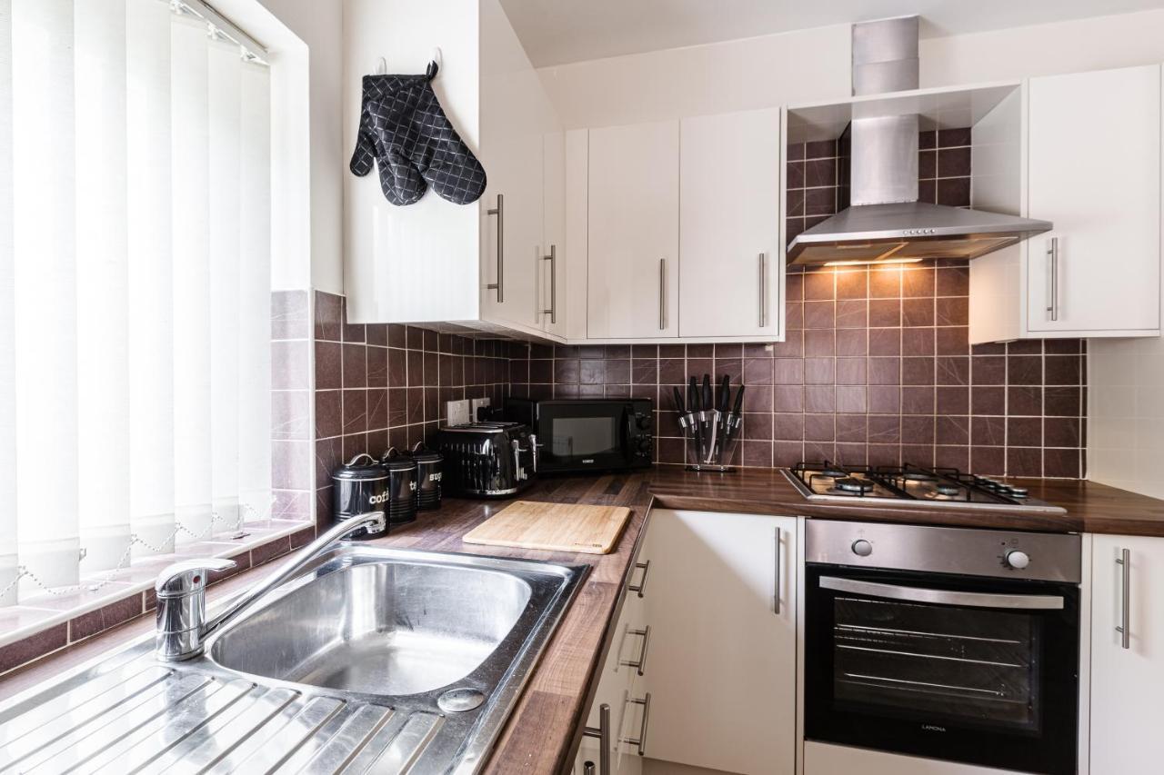 Oxheys House - 5 Bedrooms Contractors Parking Престън Екстериор снимка