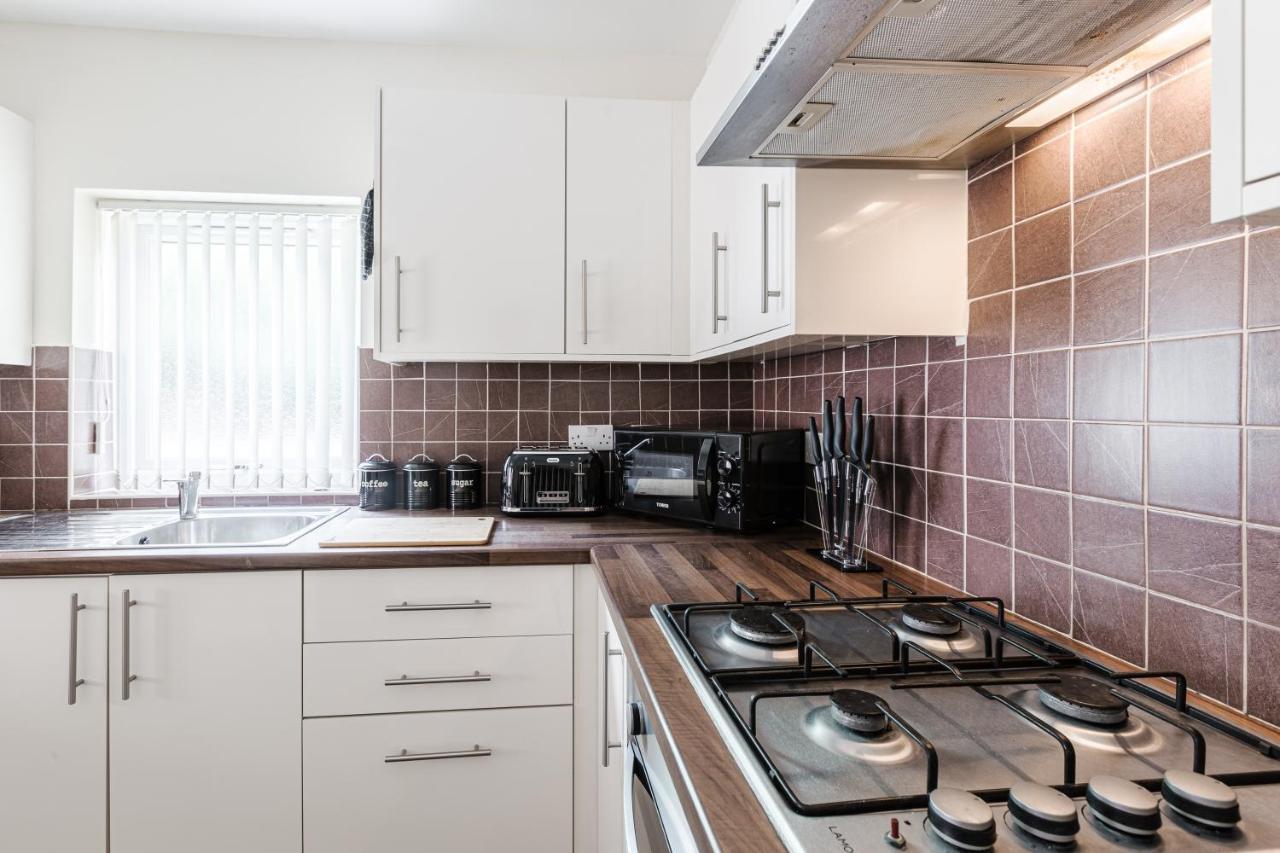 Oxheys House - 5 Bedrooms Contractors Parking Престън Екстериор снимка