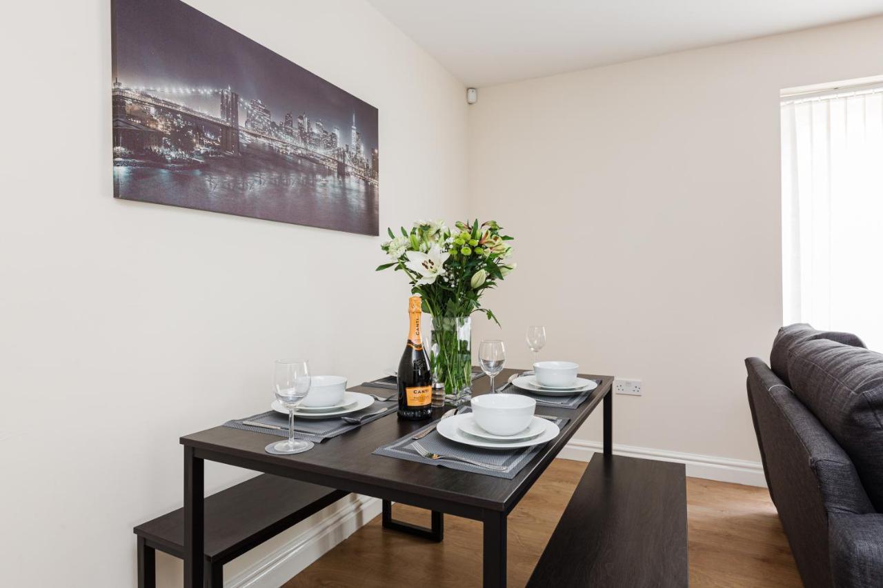 Oxheys House - 5 Bedrooms Contractors Parking Престън Екстериор снимка