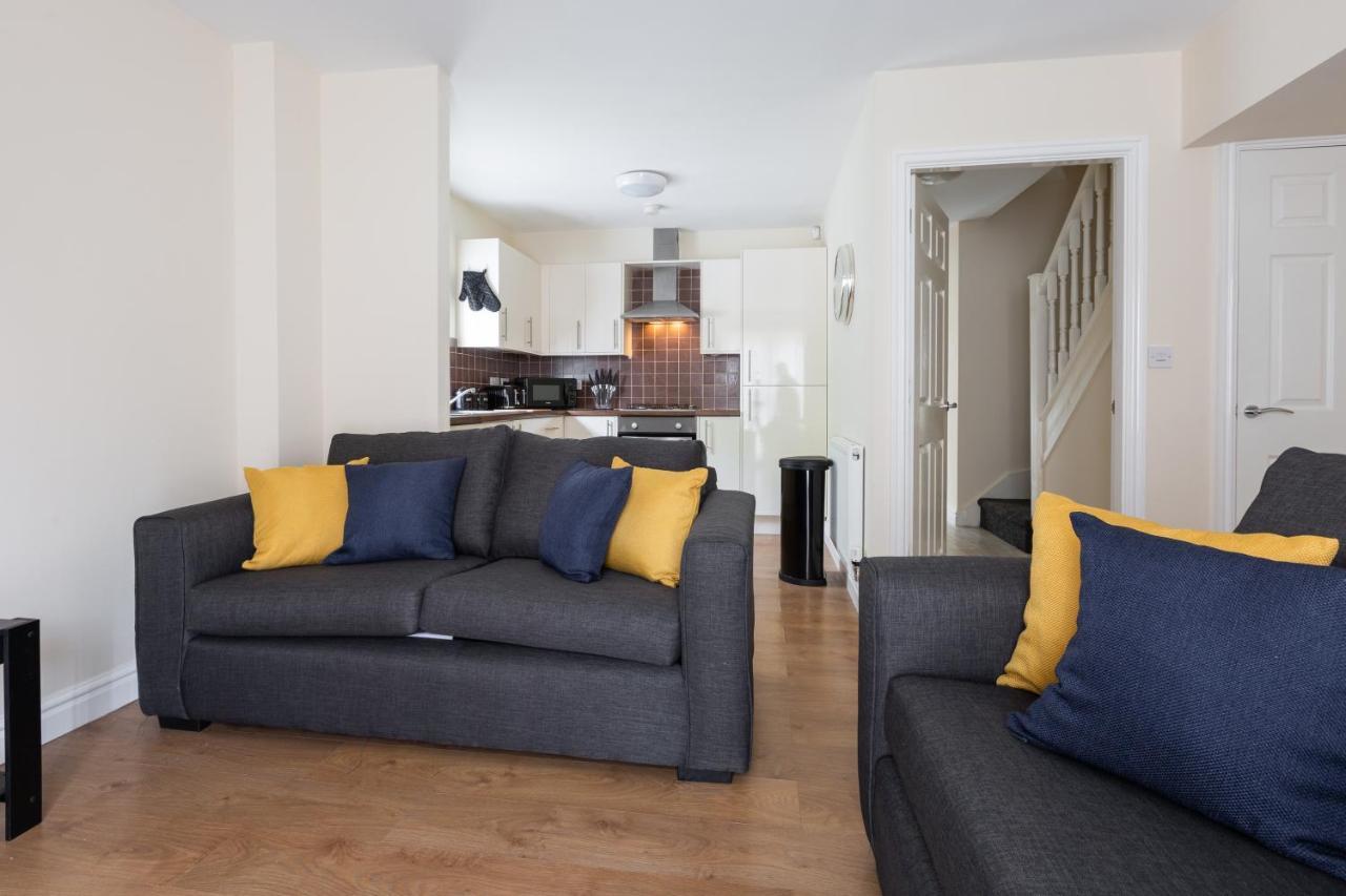 Oxheys House - 5 Bedrooms Contractors Parking Престън Екстериор снимка