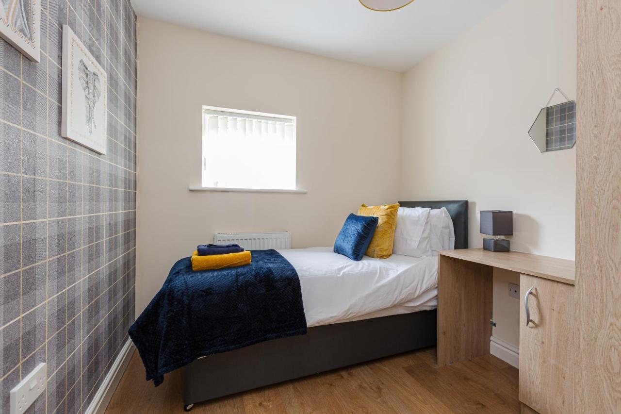 Oxheys House - 5 Bedrooms Contractors Parking Престън Екстериор снимка